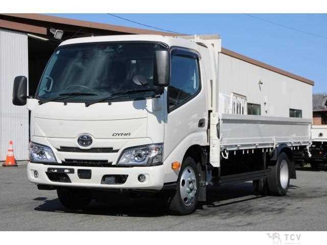 2025 Toyota Dyna Truck