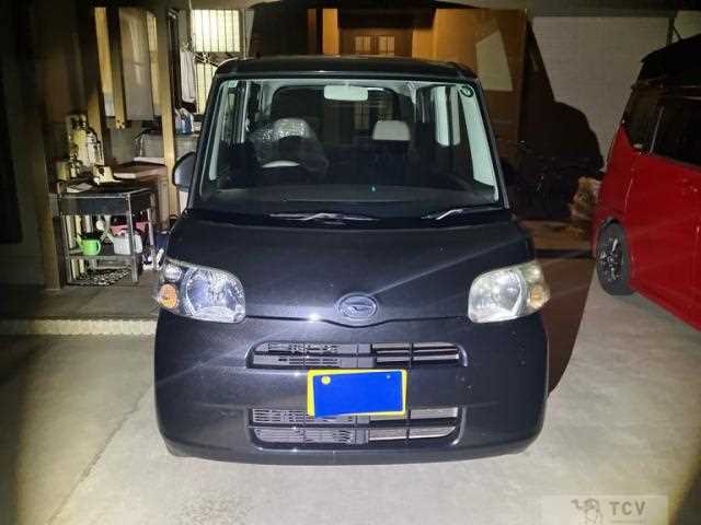 2011 Daihatsu Tanto