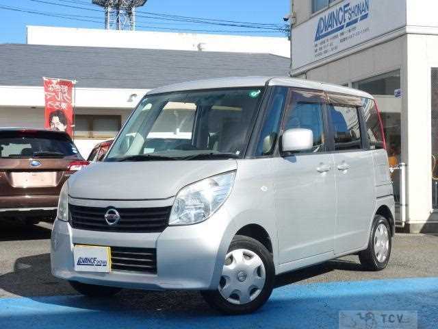 2013 Nissan ROOX