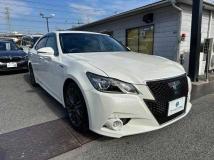 2015 Toyota Crown Hybrid