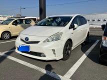 2011 Toyota PRIUS α