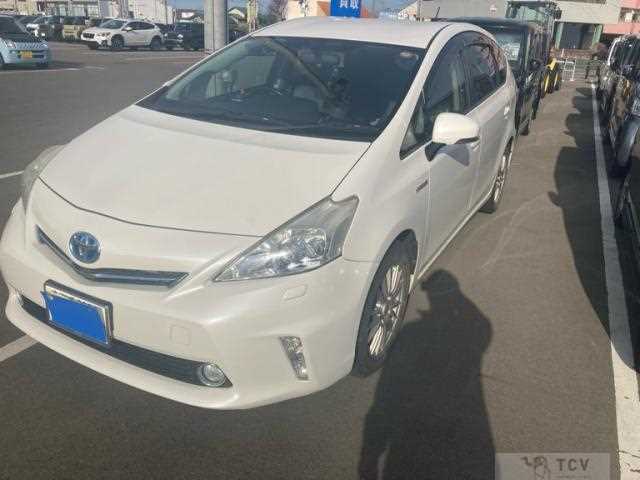 2012 Toyota PRIUS α