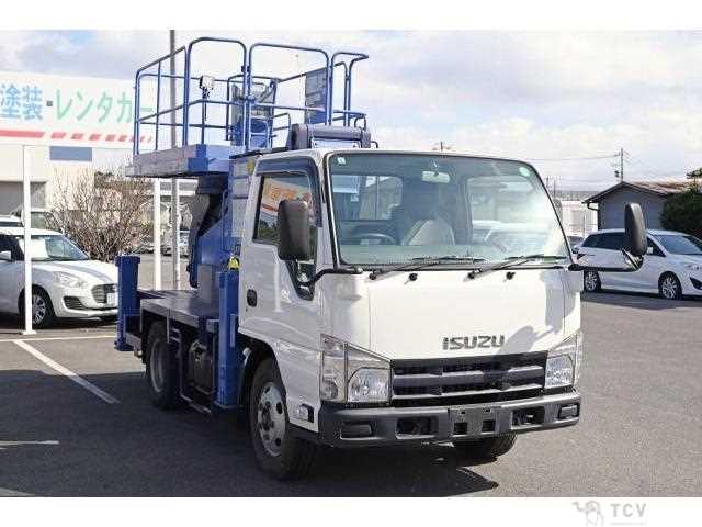 2011 Isuzu Elf Truck