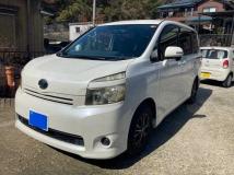 2009 Toyota Voxy