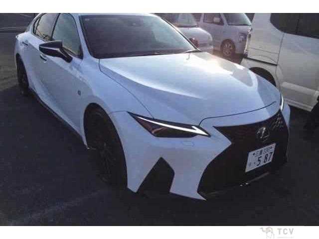 2023 Lexus IS