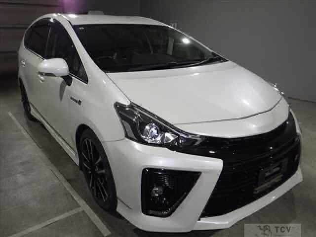 2019 Toyota PRIUS α