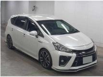 2016 Toyota PRIUS α