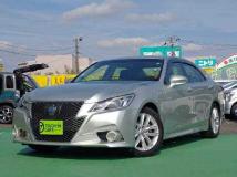 2013 Toyota Crown