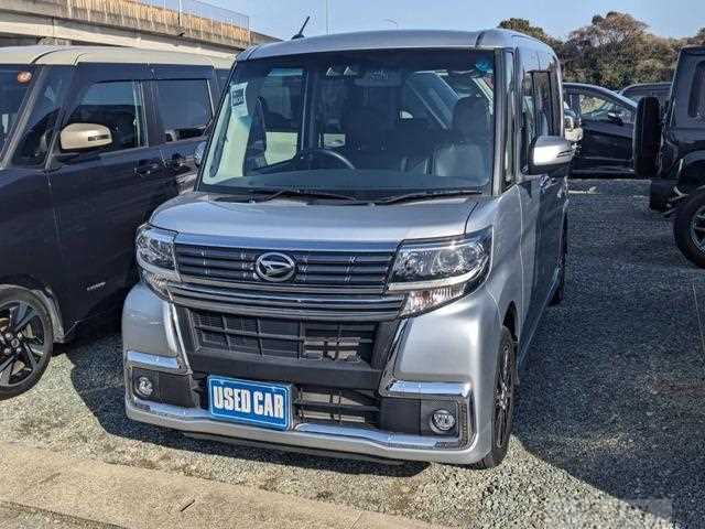2017 Daihatsu Tanto