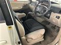 2004 Toyota Noah
