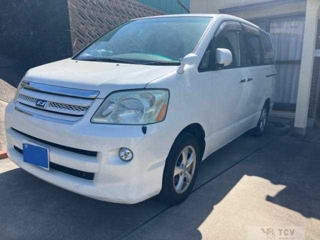 2007 Toyota Noah