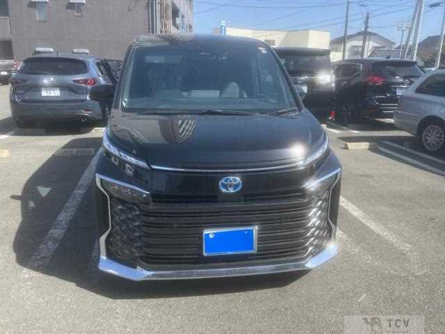 2023 Toyota Voxy