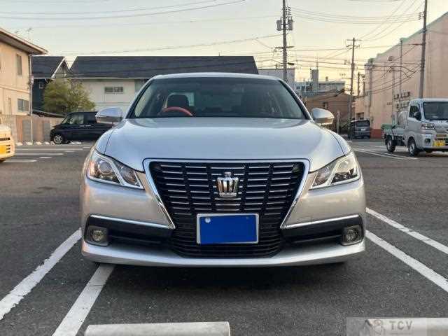 2013 Toyota Crown