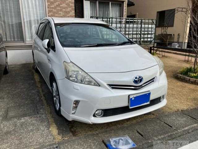 2012 Toyota PRIUS α