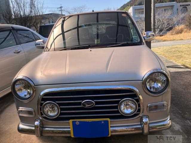 2002 Daihatsu Miragino