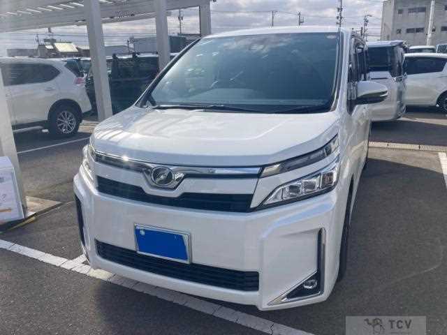 2017 Toyota Voxy
