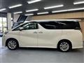 2015 Toyota Vellfire