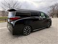2023 Toyota Alphard Hybrid