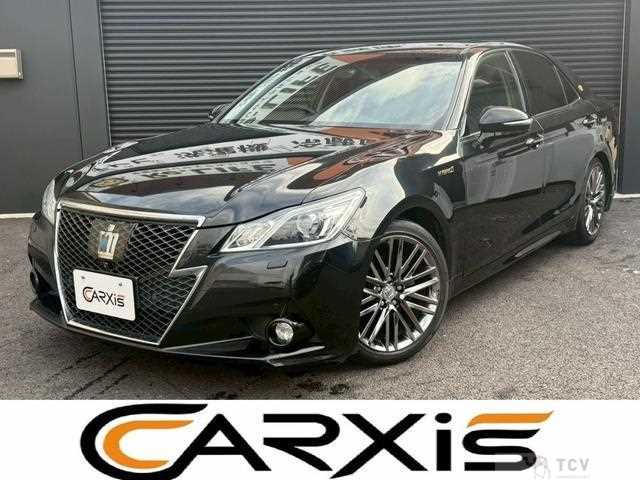 2013 Toyota Crown Hybrid