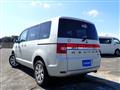 2016 Mitsubishi Delica D5