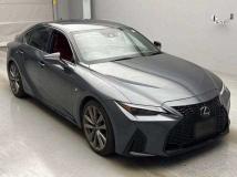 2021 Lexus IS