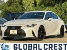 2022 Lexus IS