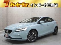 2018 Volvo V40