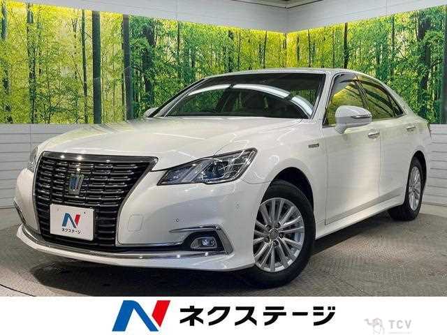 2016 Toyota Crown Hybrid