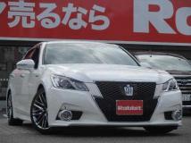 2013 Toyota Crown Hybrid