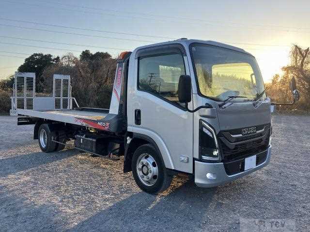 2024 Isuzu Elf Truck