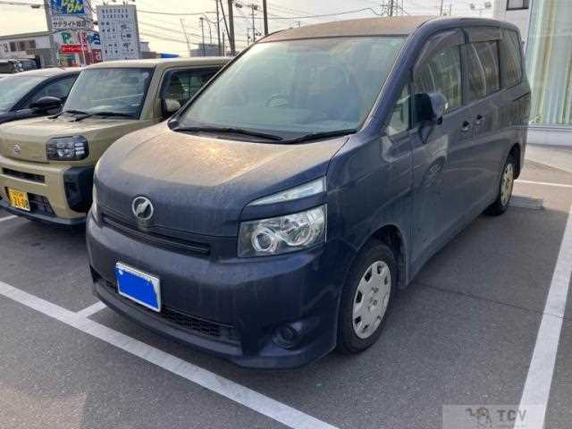 2009 Toyota Voxy