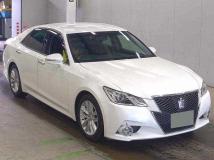 2015 Toyota Crown