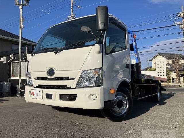2021 Hino Dutro