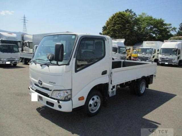 2025 Toyota Dyna Truck