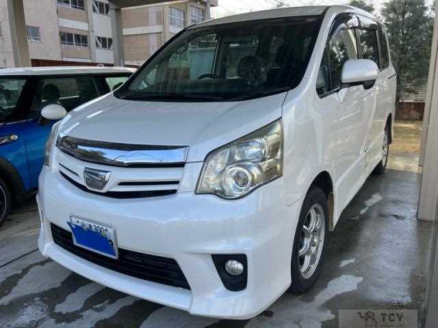 2012 Toyota Noah