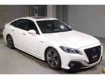 2019 Toyota Crown Hybrid