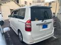 2011 Toyota Noah