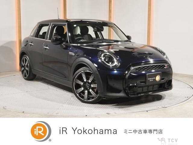 2022 BMW MINI
