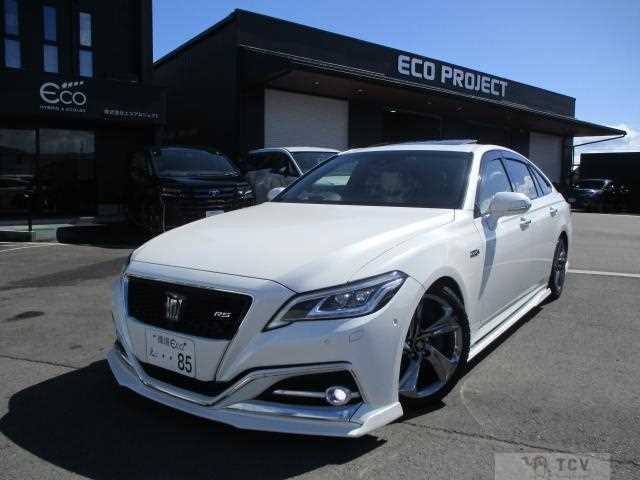 2018 Toyota Crown Hybrid