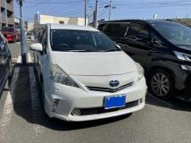 2012 Toyota PRIUS α