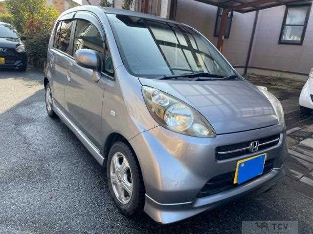 2006 Honda Life