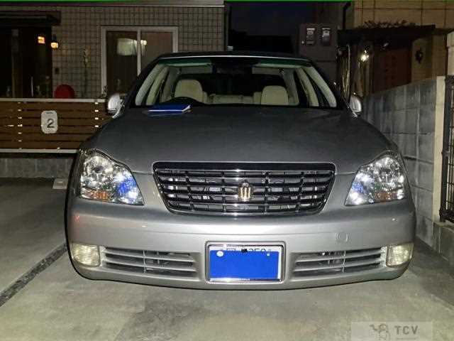 2005 Toyota Crown