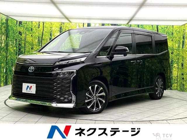 2022 Toyota Voxy