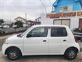 2009 Daihatsu Esse
