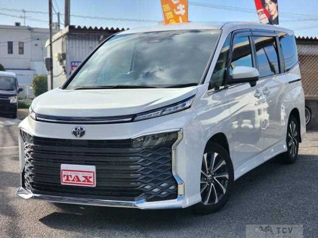 2023 Toyota Voxy