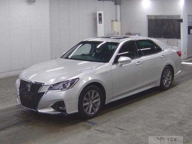 2016 Toyota Crown Hybrid