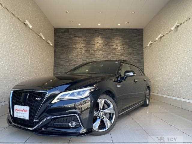 2018 Toyota Crown Hybrid