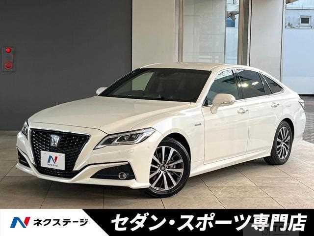 2018 Toyota Crown Hybrid