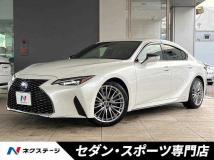 2021 Lexus IS