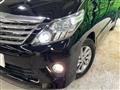 2012 Toyota Alphard Hybrid
